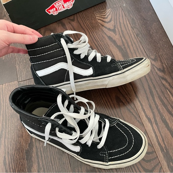 Black vans high top sneakers - Picture 2 of 5